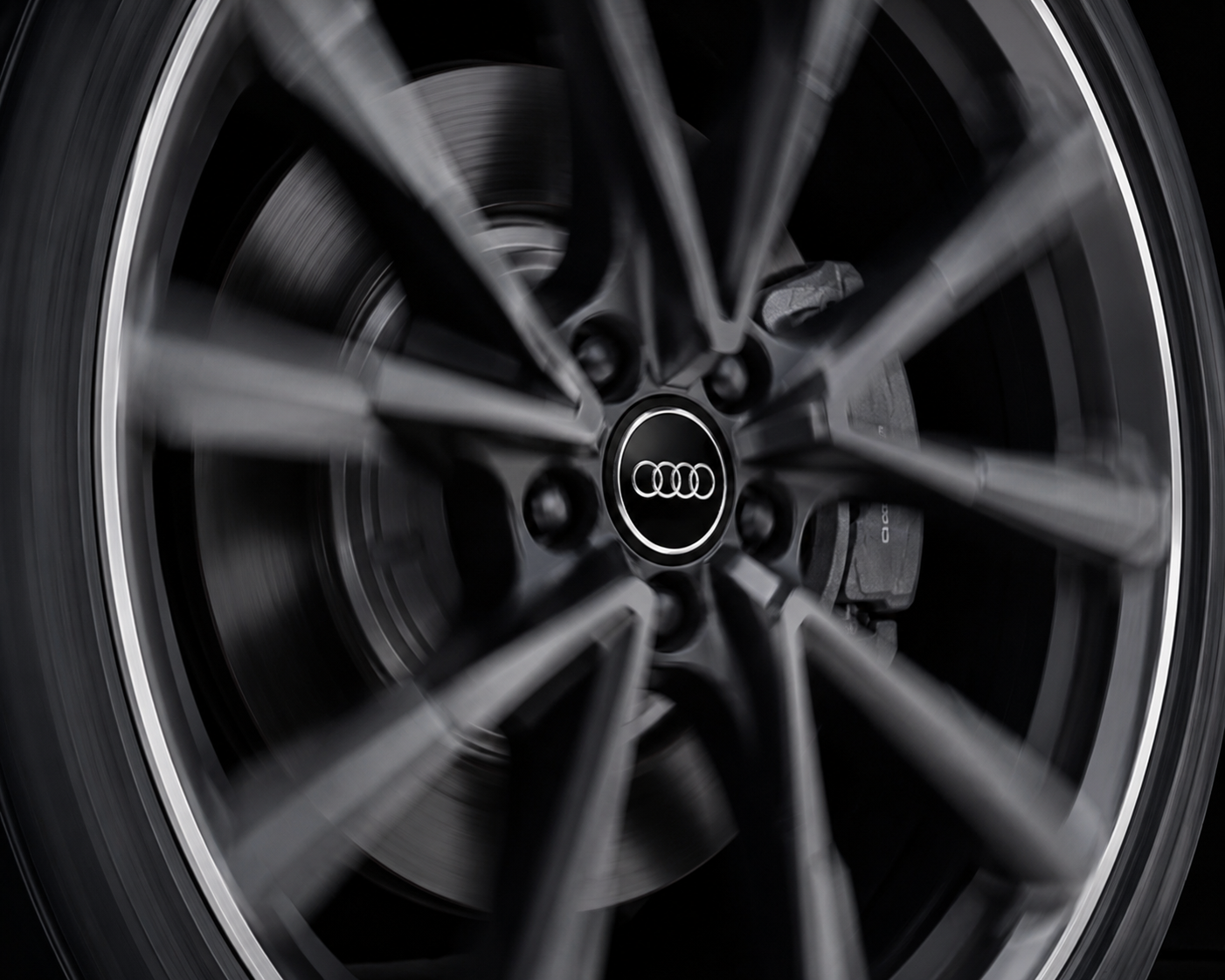 Dynamic Floating Audi Wheel Center Caps — Self-Leveling (Set of 4)
